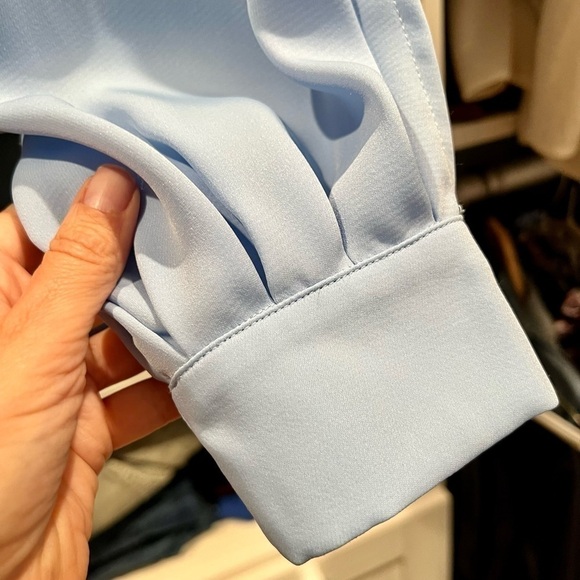 Francesca’s collection punch pretty baby blue balloon sleeve w/ cutouts top Med - Picture 2 of 10